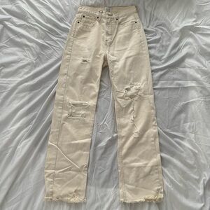 BDG Cream High-Waisted Straight Leg Ripped Jeans (US 25)